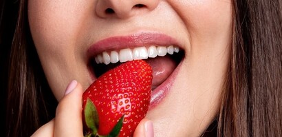 Эстетика и функциональность: как виниры и имплантаты помогают улучшить качество жизни