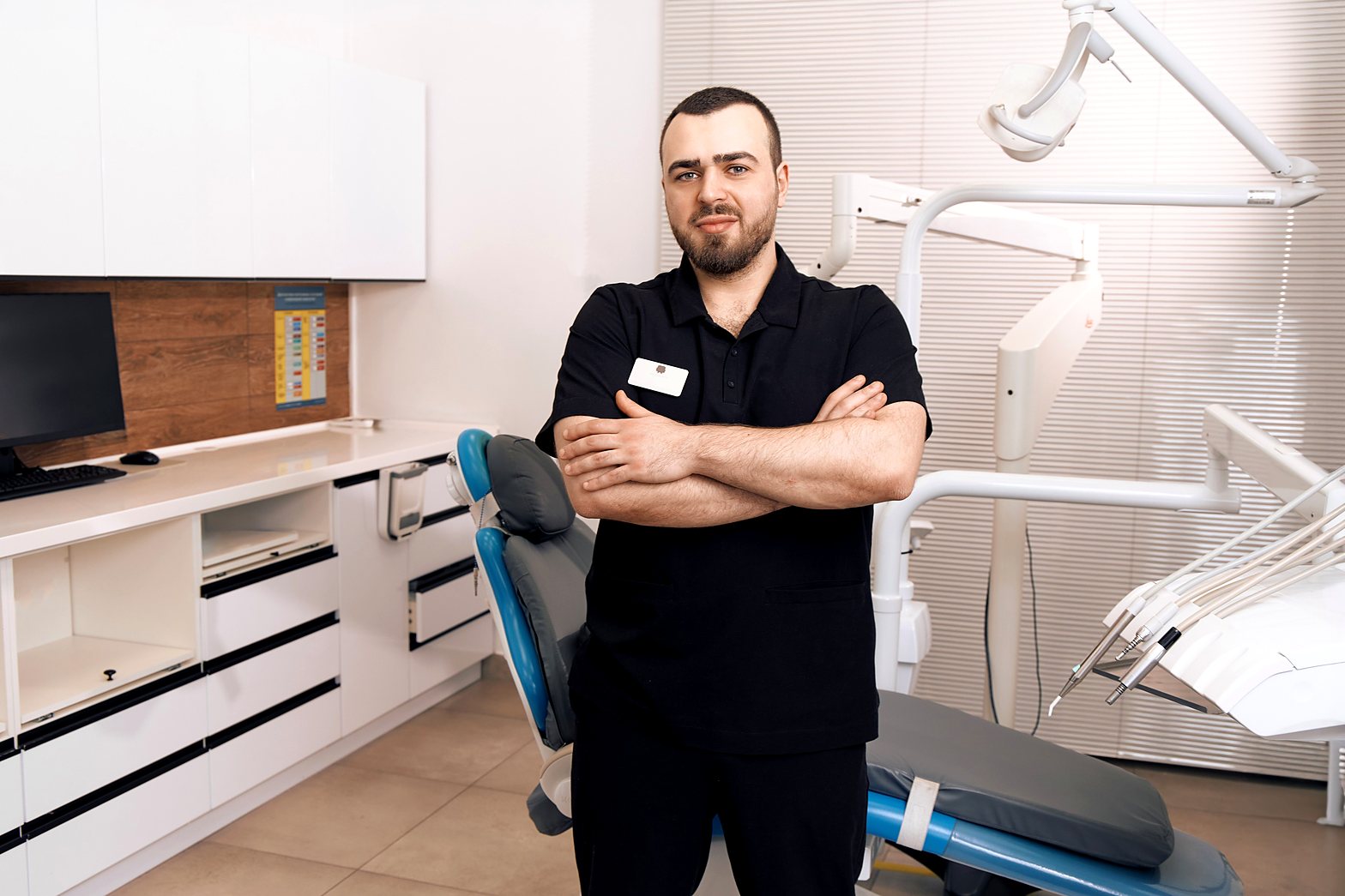 Рафаэль Егиазарян в хирургическом кабинете